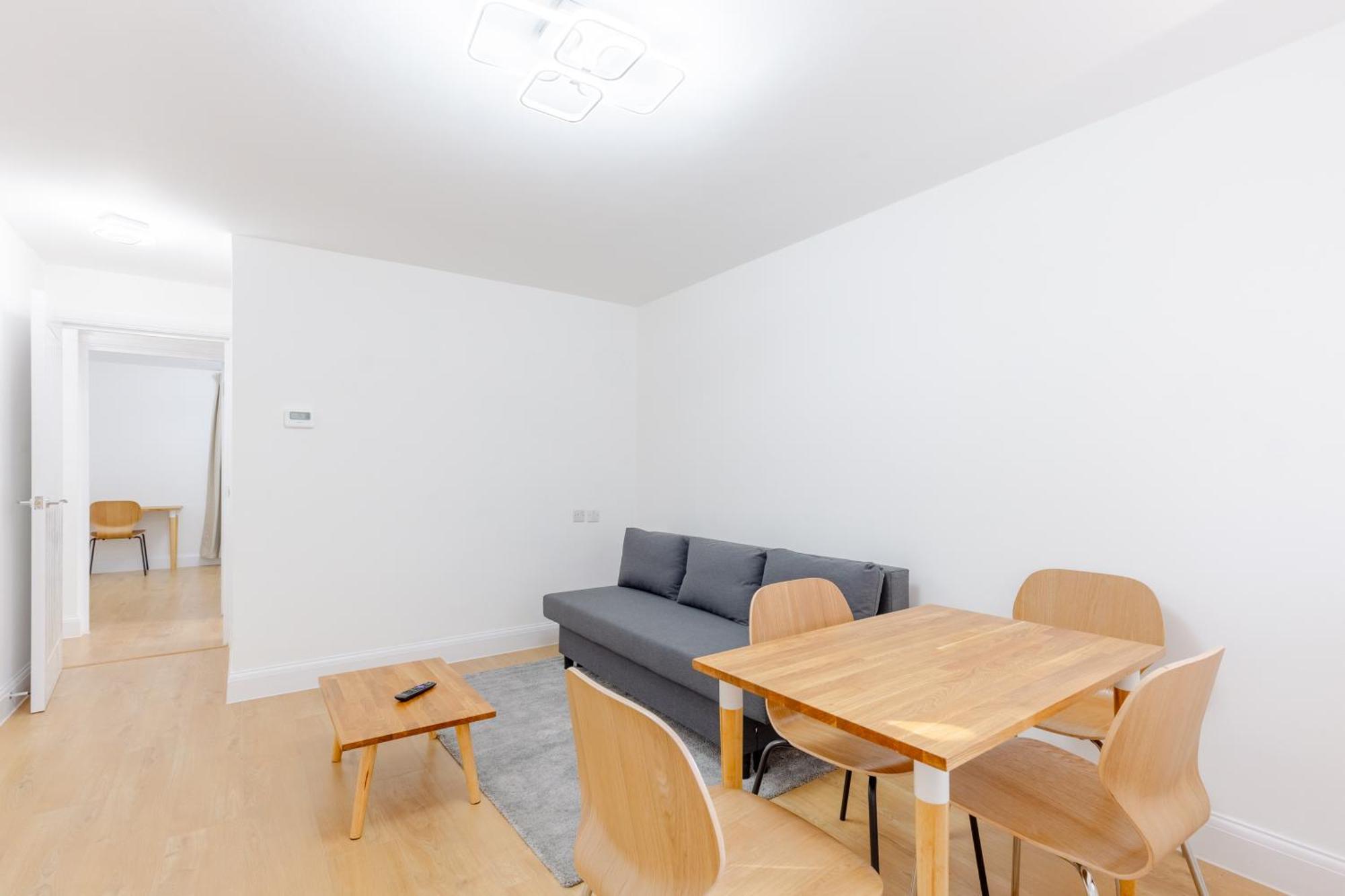 Newly Refurbished 2bd Flat Close To Excel * Londres