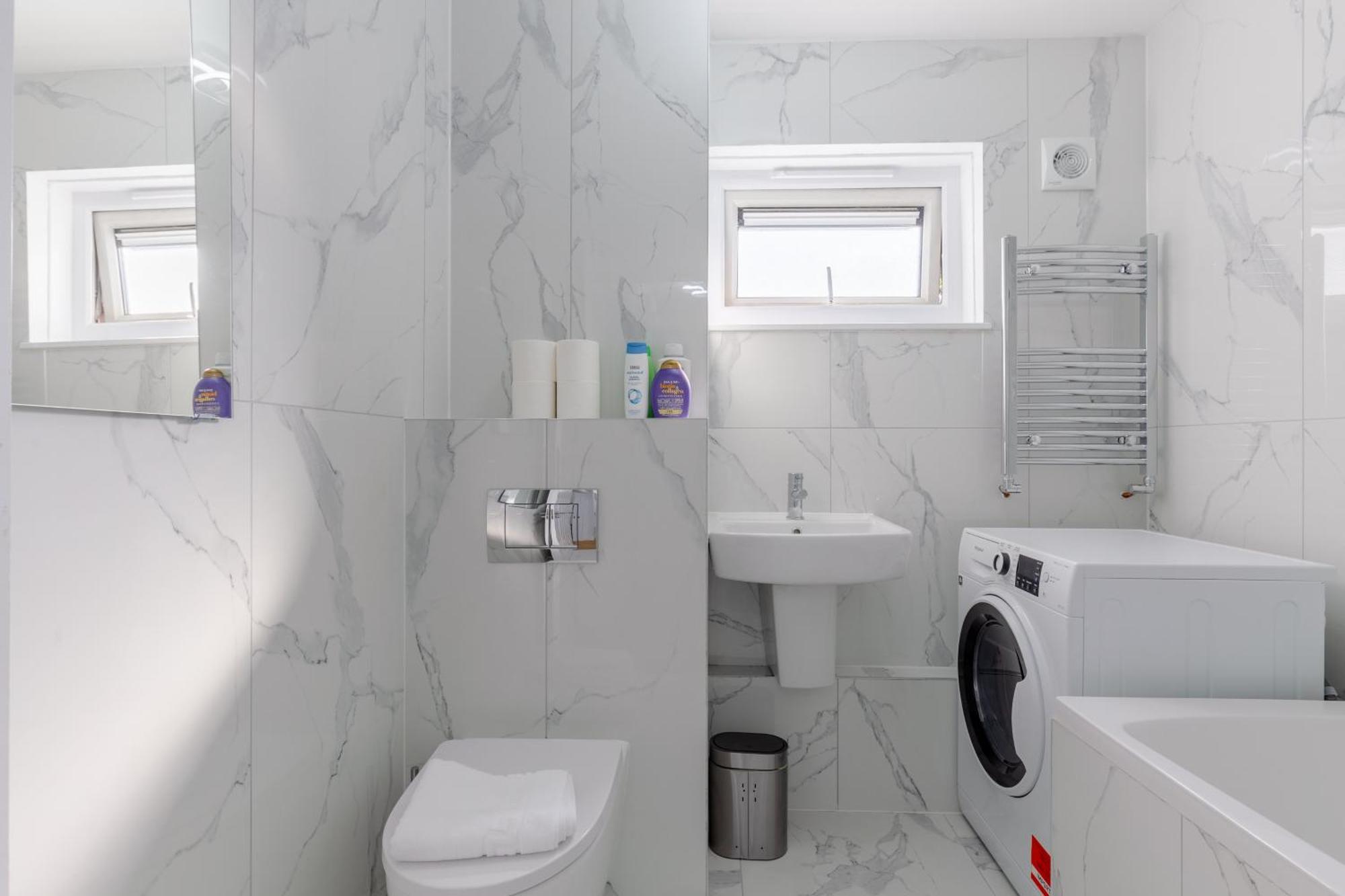 Apartamento Newly Refurbished 2bd Flat Close To Excel *