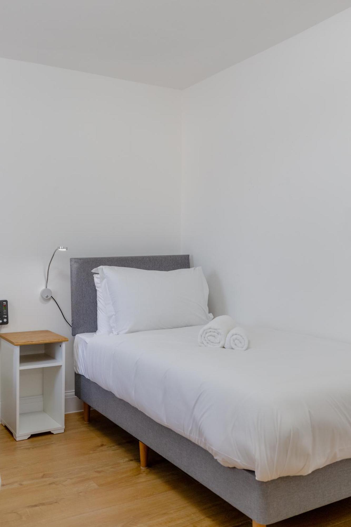 Newly Refurbished 2bd Flat Close To Excel Apartamento