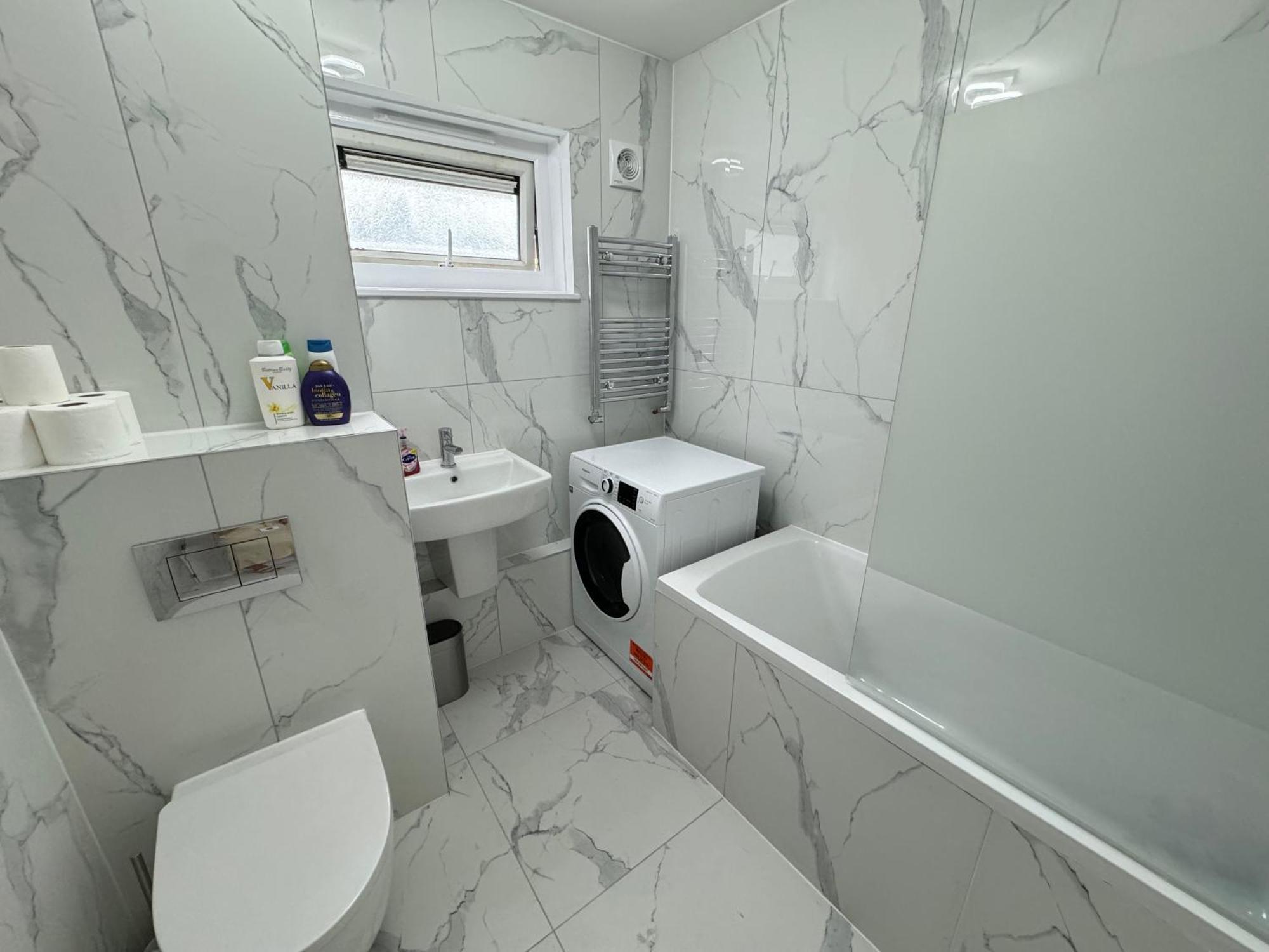 Apartment Newly Refurbished 2bd Flat Close To Excel